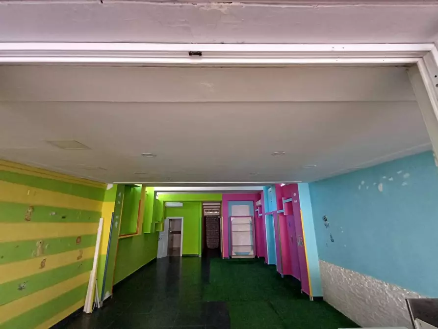 Immagine 12 di Locale commerciale in affitto  in VIA LORENZETTI 19 a Casagiove