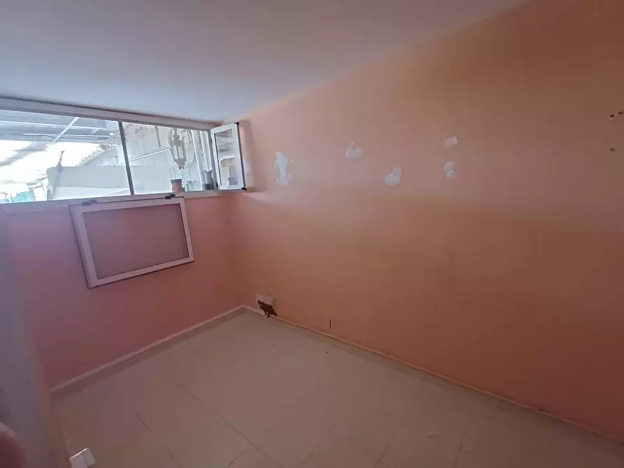 Immagine 19 di Locale commerciale in affitto  in VIA LORENZETTI 19 a Casagiove