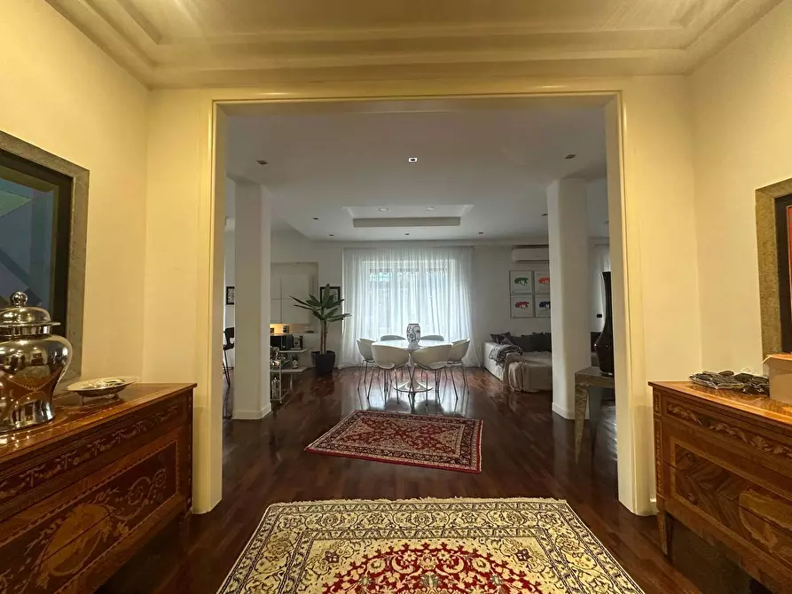 Immagine 6 di Casa indipendente in vendita  in VIA SANTA CHIARA 13 a Caserta