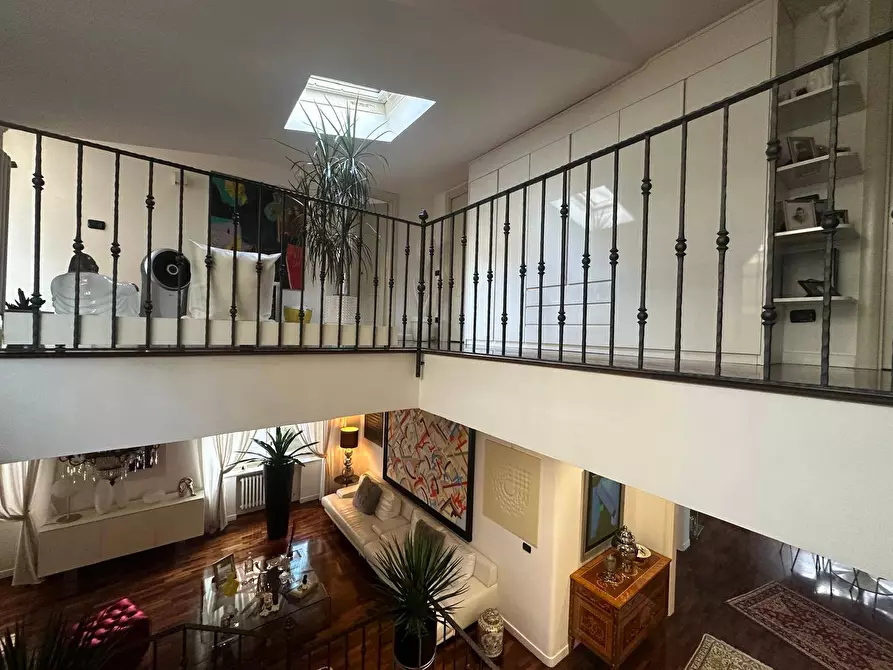 Immagine 12 di Casa indipendente in vendita  in VIA SANTA CHIARA 13 a Caserta