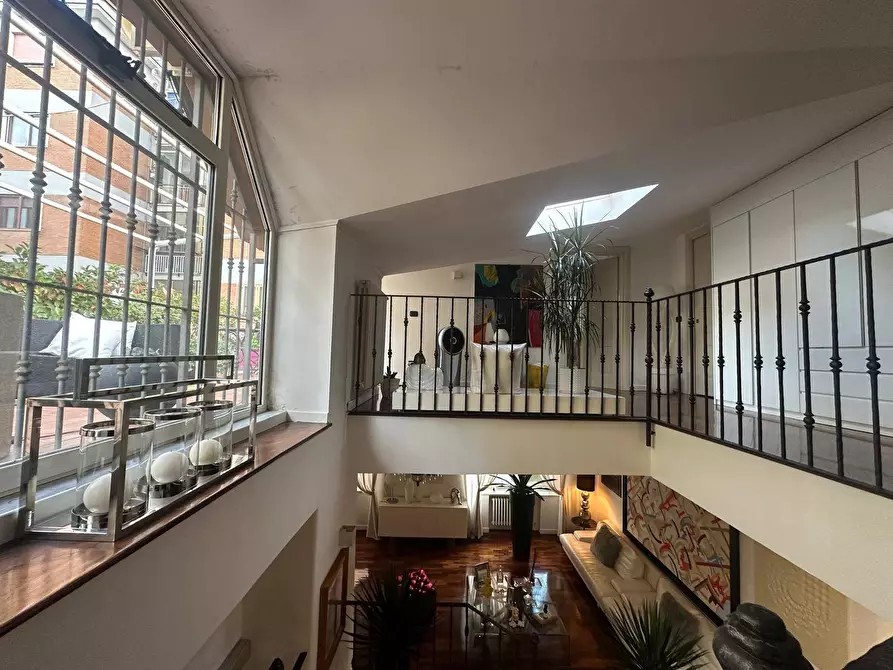 Immagine 13 di Casa indipendente in vendita  in VIA SANTA CHIARA 13 a Caserta