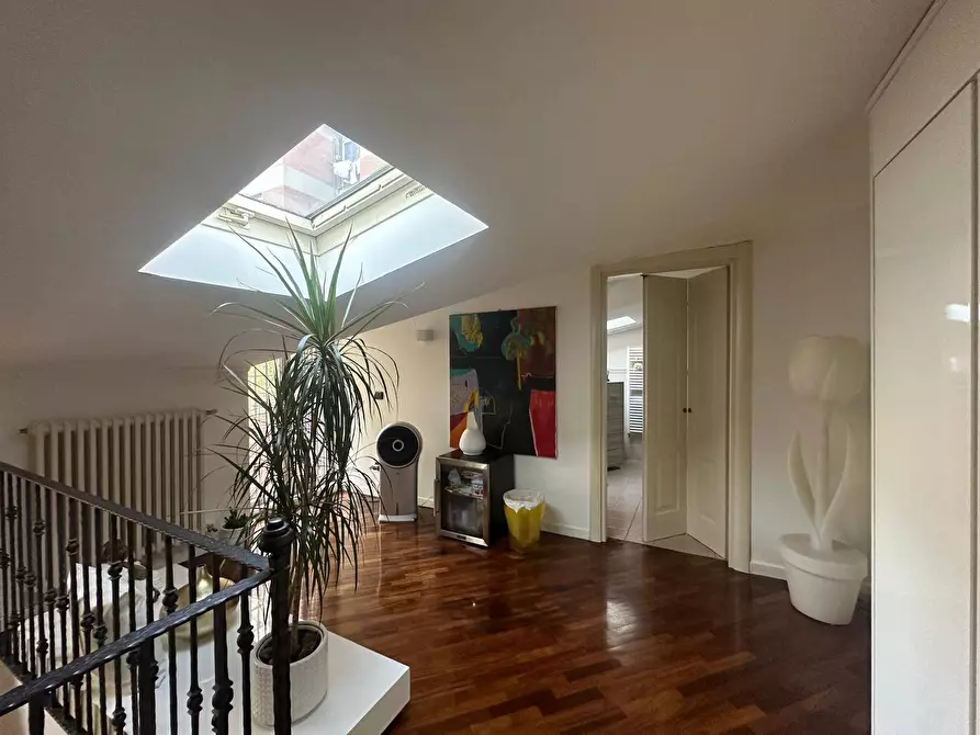 Immagine 14 di Casa indipendente in vendita  in VIA SANTA CHIARA 13 a Caserta