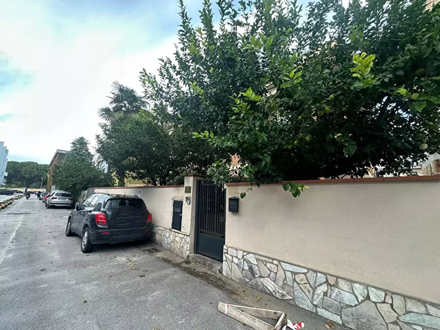 Immagine 35 di Casa indipendente in vendita  in VIA SANTA CHIARA 13 a Caserta