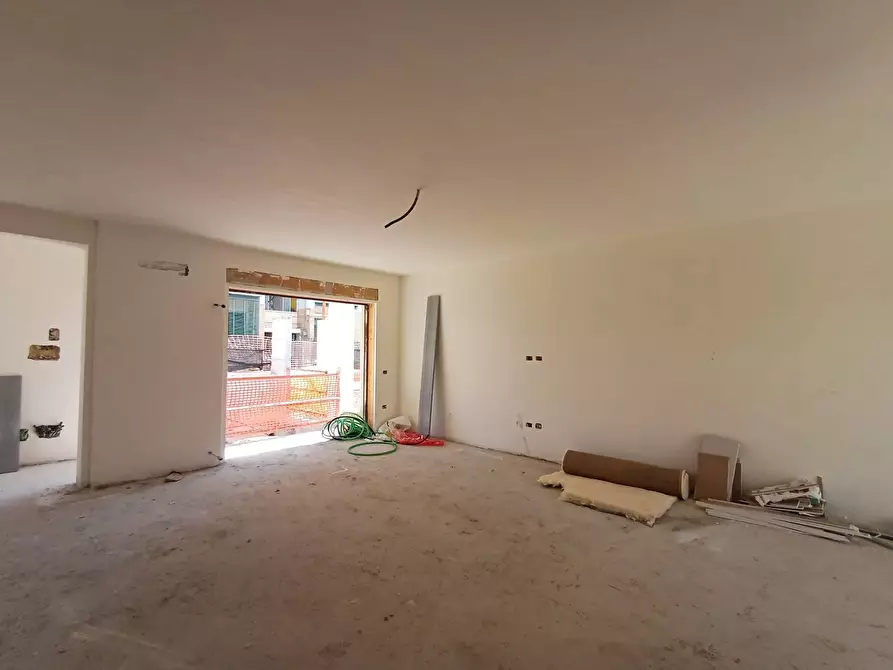 Immagine 2 di Casa indipendente in vendita  in via nazionale appia 232 a Casagiove