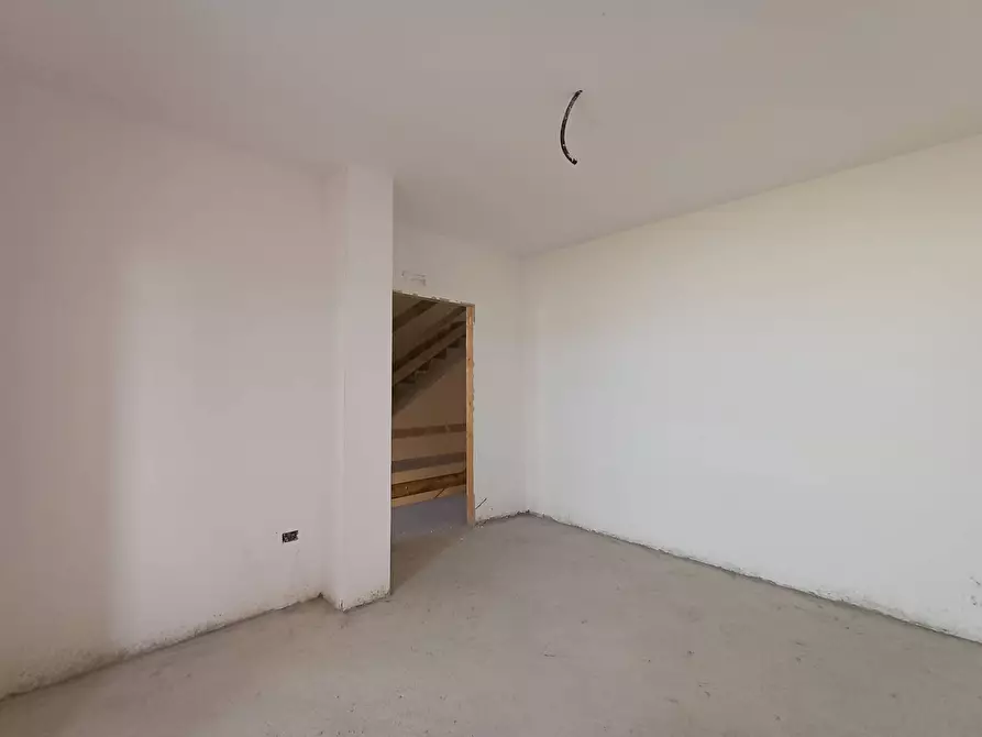 Immagine 12 di Casa indipendente in vendita  in via nazionale appia 232 a Casagiove