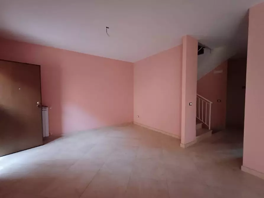 Immagine 2 di Villetta a schiera in affitto  in strada statale 87 20 a Capodrise