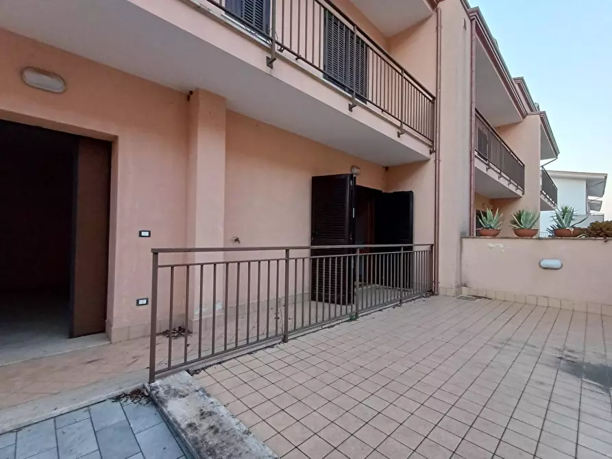 Immagine 5 di Villetta a schiera in affitto  in strada statale 87 20 a Capodrise