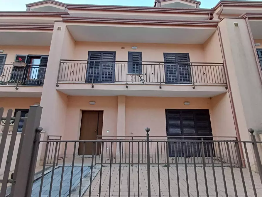 Immagine 7 di Villetta a schiera in affitto  in strada statale 87 20 a Capodrise