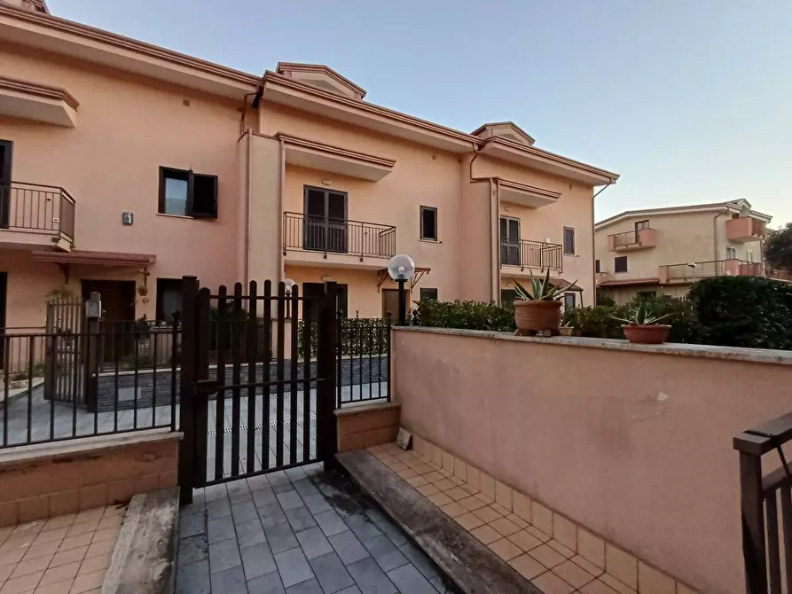 Immagine 8 di Villetta a schiera in affitto  in strada statale 87 20 a Capodrise