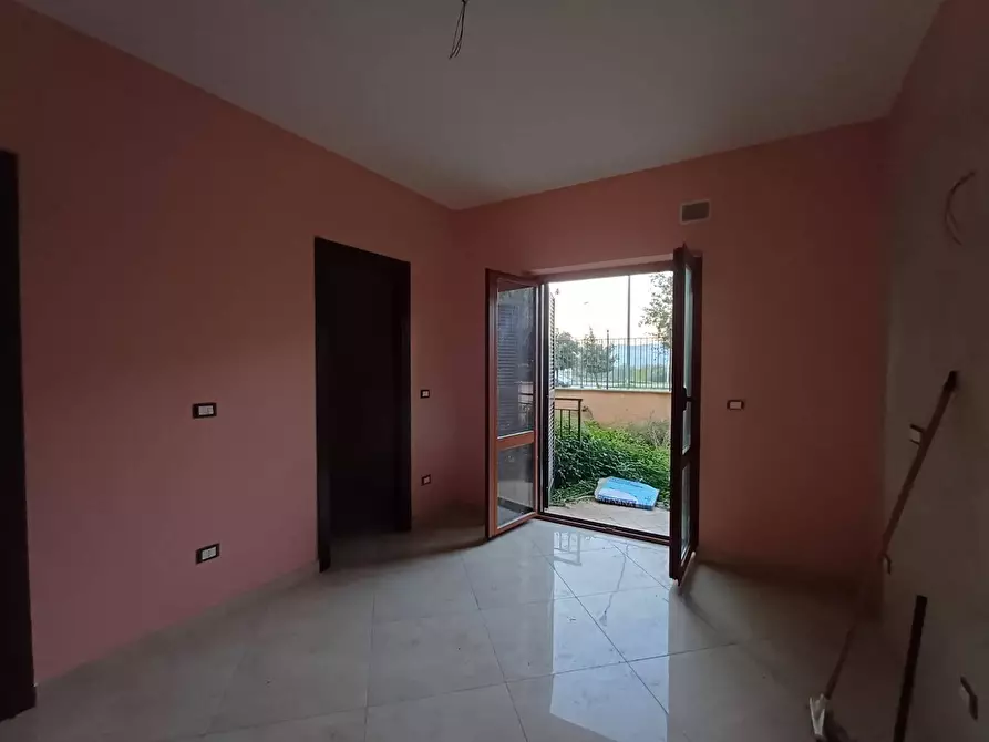 Immagine 14 di Villetta a schiera in affitto  in strada statale 87 20 a Capodrise