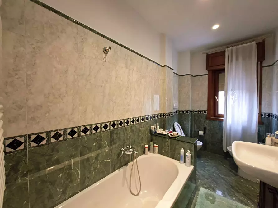 Immagine 31 di Appartamento in vendita  in VIA SAN FRANCESCO DI PAOLA 25 a Casagiove