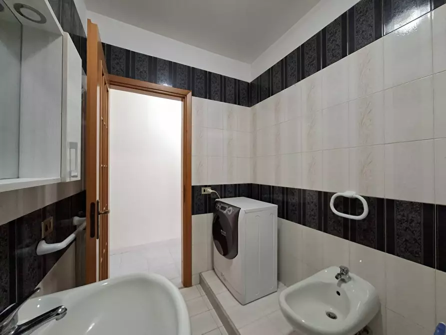 Immagine 8 di Appartamento in affitto  in VIA FRANCESCO D'ASSISI 24 a Caserta