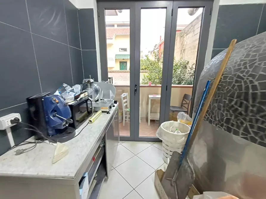 Immagine 8 di Attività commerciale in vendita  in VIALE DELLA LIBERTA' 121 a Capodrise