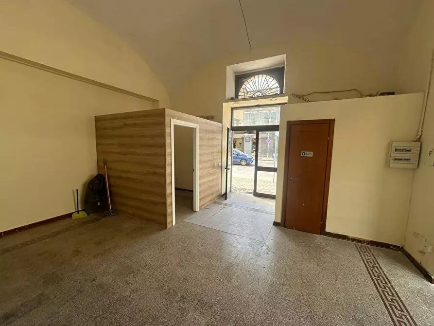Immagine 7 di Locale commerciale in affitto  in VIA NAZIONALE APPIA 178 a Casagiove