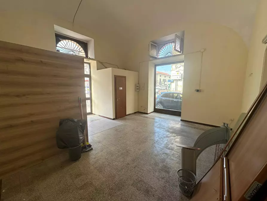 Immagine 8 di Locale commerciale in affitto  in VIA NAZIONALE APPIA 178 a Casagiove