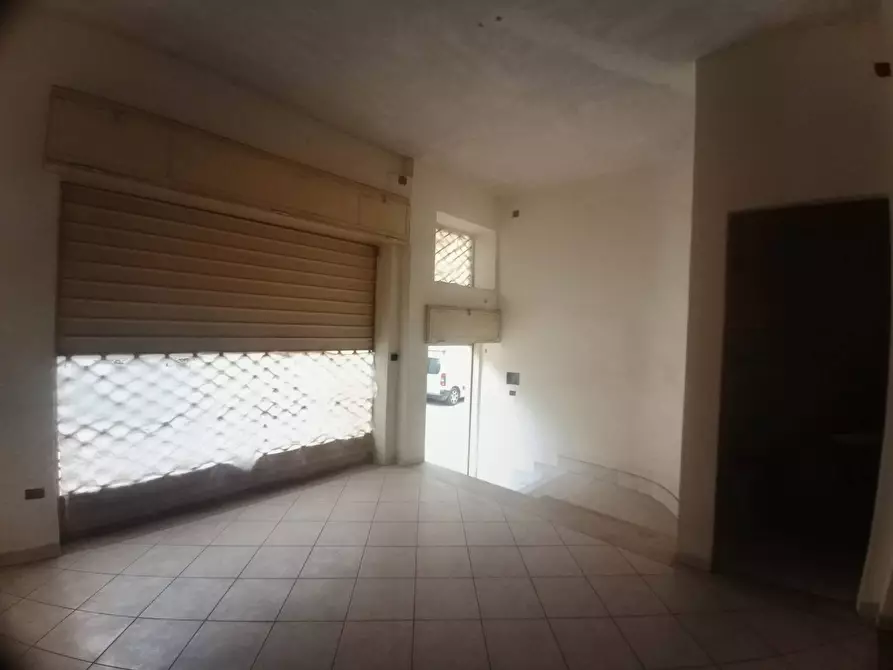 Immagine 3 di Locale commerciale in affitto  a San Prisco