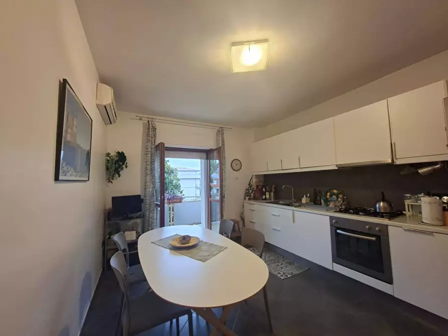 Immagine 1 di Appartamento in vendita  in VIA MARTIRI DI BELLONA 14 a Caserta