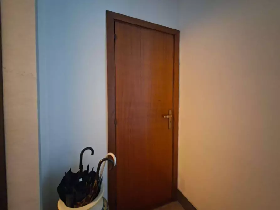 Immagine 25 di Appartamento in vendita  in VIA MARTIRI DI BELLONA 14 a Caserta