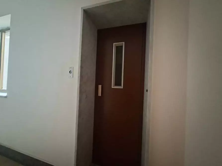 Immagine 26 di Appartamento in vendita  in VIA MARTIRI DI BELLONA 14 a Caserta