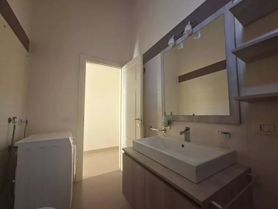Immagine 6 di Appartamento in vendita  in VIA SAN CARLO 55 a Caserta