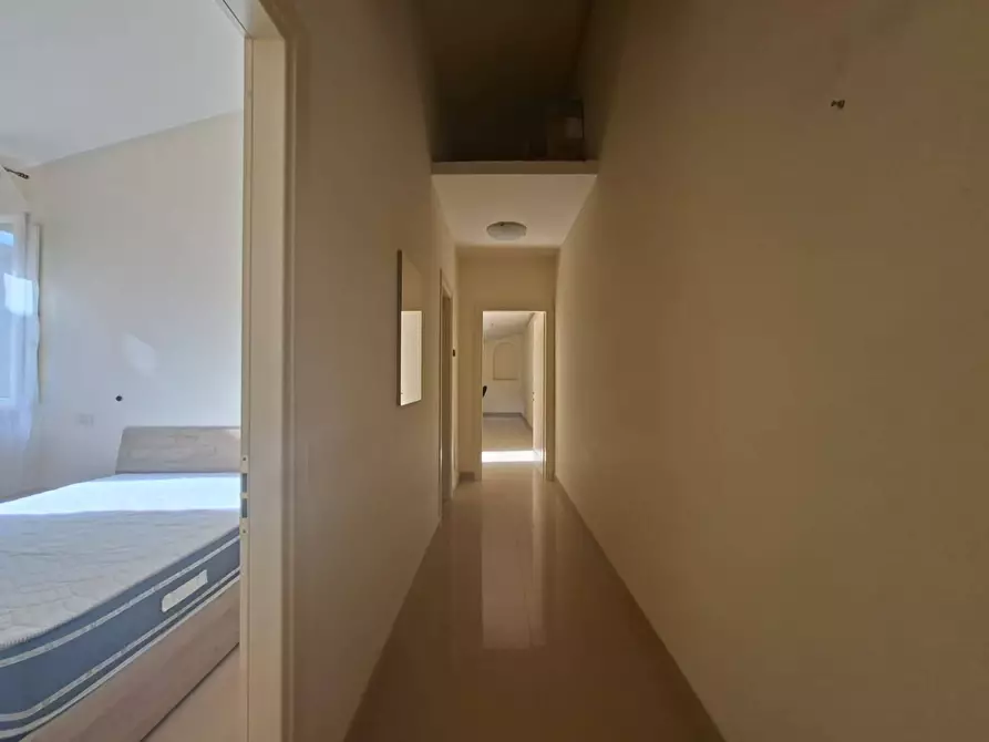 Immagine 11 di Appartamento in vendita  in VIA SAN CARLO 55 a Caserta