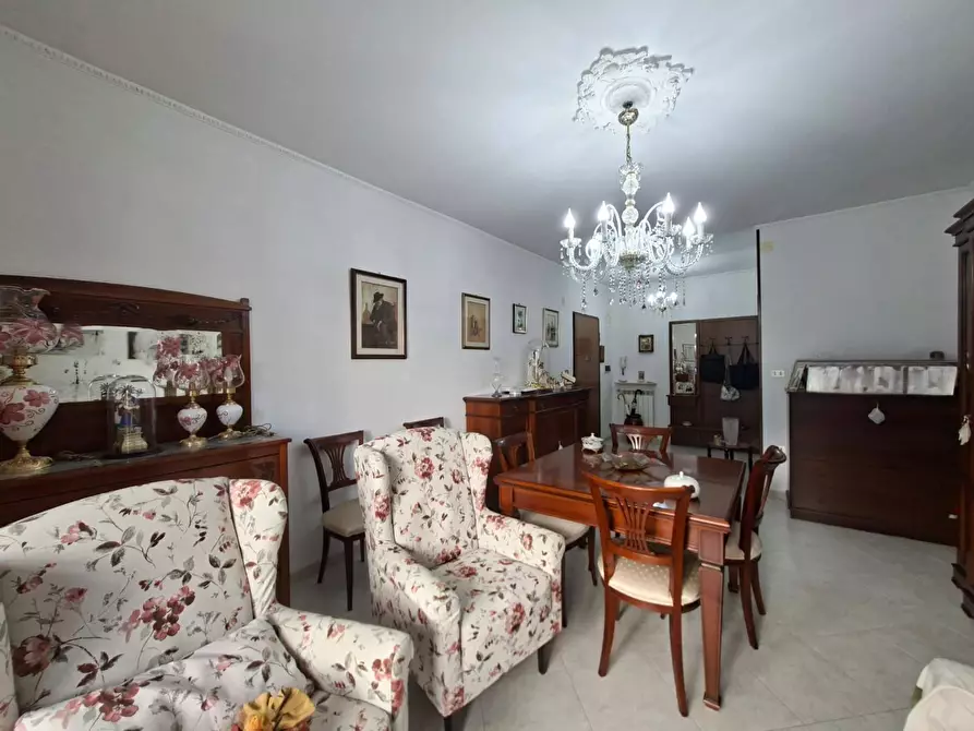Immagine 3 di Appartamento in vendita  in VIA FUGA 5 a Caserta