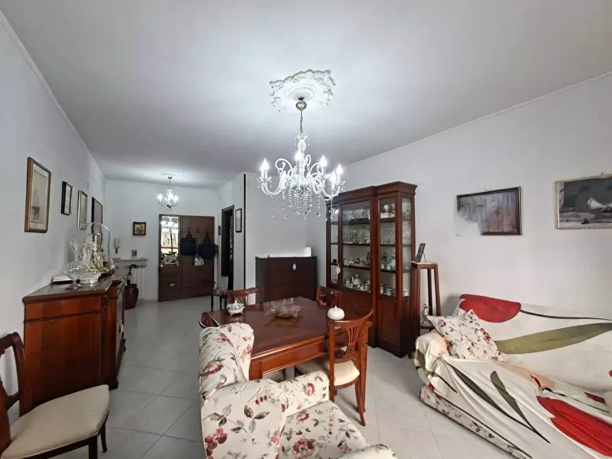 Immagine 4 di Appartamento in vendita  in VIA FUGA 5 a Caserta