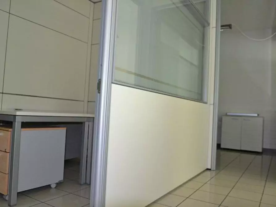 Immagine 7 di Ufficio in affitto  in Padova Uno a Padova