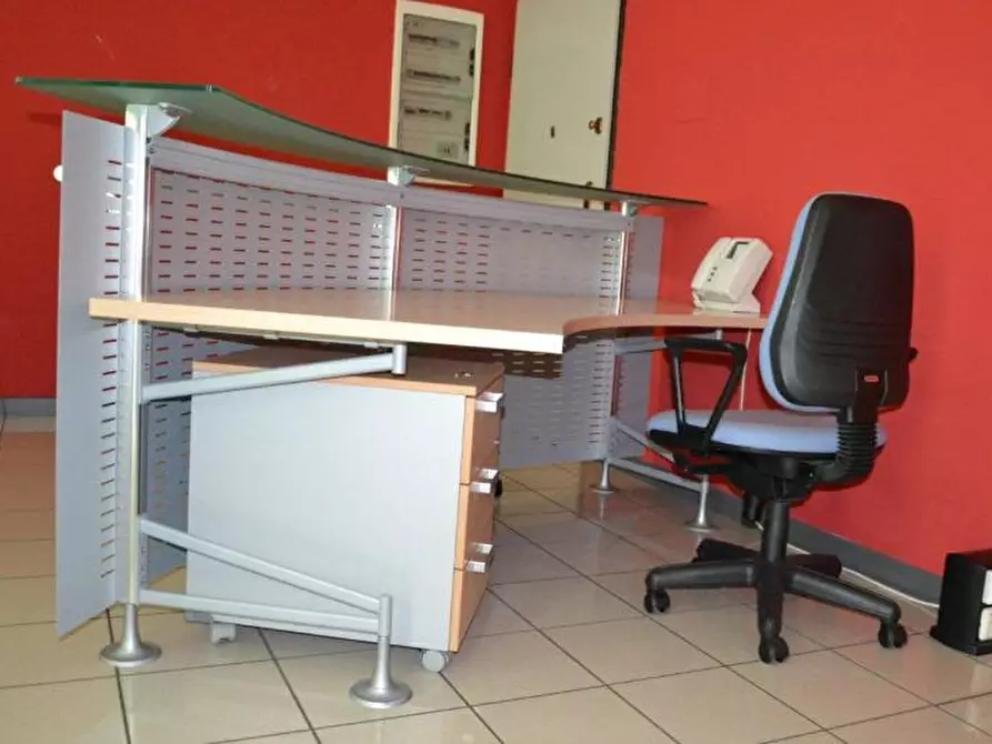 Immagine 8 di Ufficio in affitto  in Padova Uno a Padova