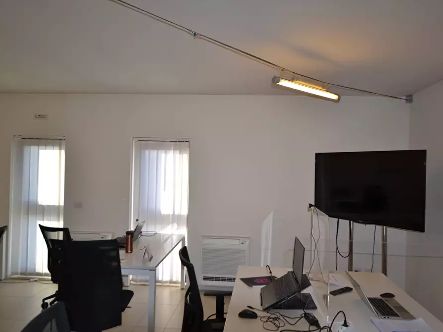 Immagine 6 di Ufficio in affitto  in PADOVA UNO a Padova