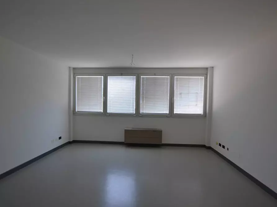 Immagine 5 di Ufficio in affitto  in LIMENA a Limena