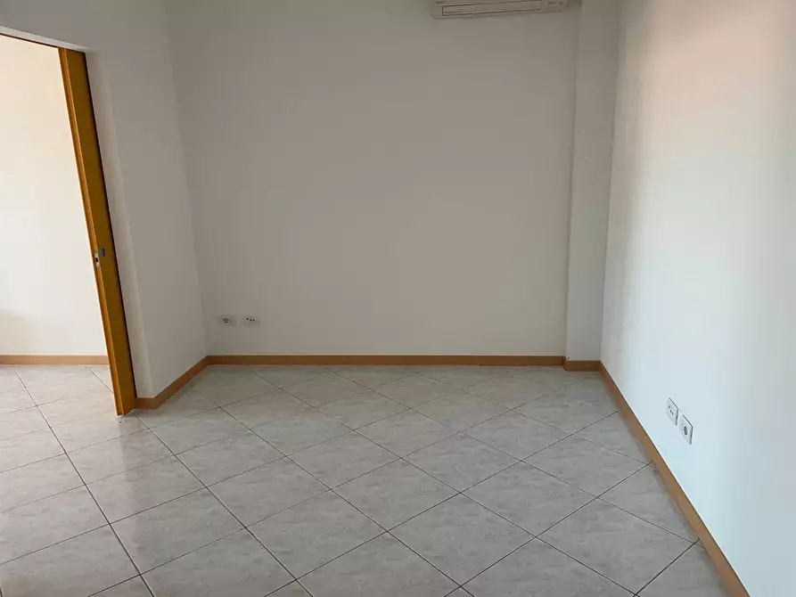 Immagine 5 di Ufficio in affitto  in VIALE DELL'INDUSTRIA a Padova