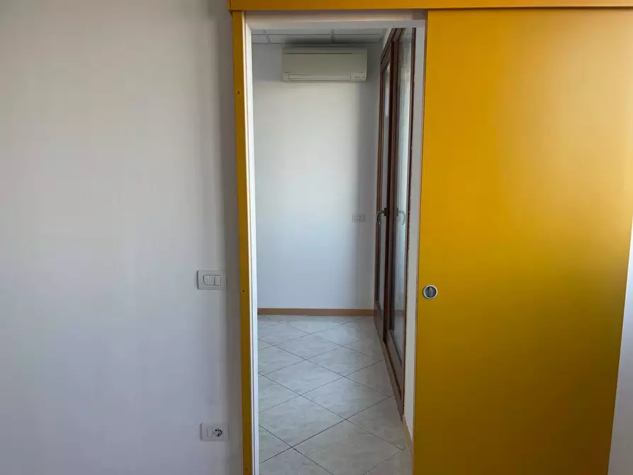 Immagine 7 di Ufficio in affitto  in VIALE DELL'INDUSTRIA a Padova