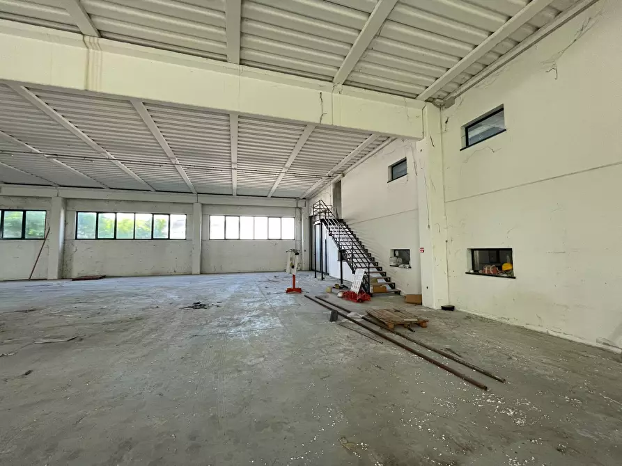 Immagine 7 di Capannone industriale in vendita  in Via Veneto a Casale Di Scodosia