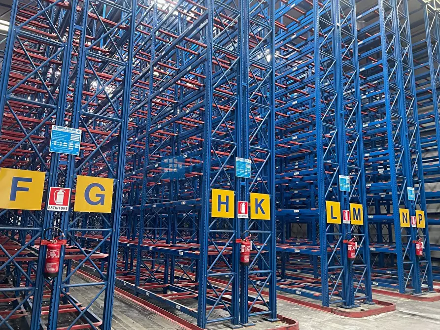 Immagine 9 di Capannone industriale in vendita  in VIA  DELL'ARTIGIANATO a Pernumia