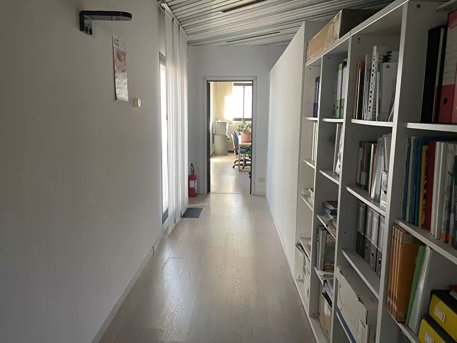 Immagine 2 di Ufficio in affitto  in Via Girolamo Orlandini a Padova