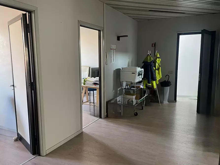 Immagine 3 di Ufficio in affitto  in Via Girolamo Orlandini a Padova