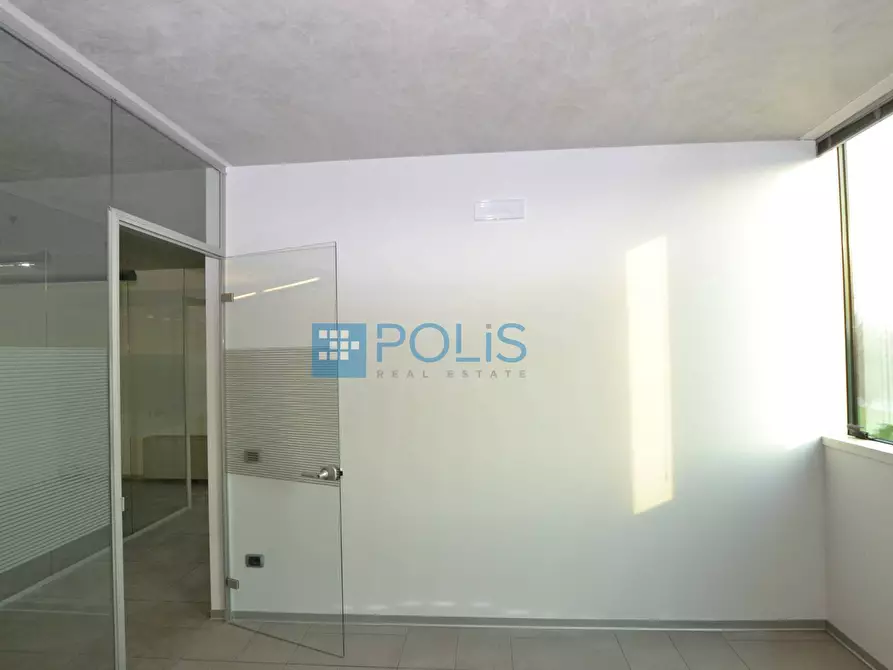 Immagine 14 di Ufficio in affitto  in VIA LONGHIN a Padova