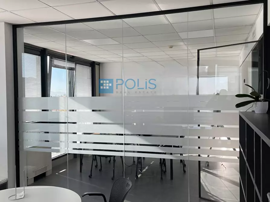 Immagine 10 di Ufficio in affitto  in Stanga a Padova