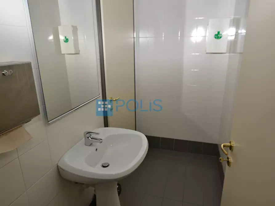 Immagine 12 di Ufficio in affitto  in Via San Crispino a Padova