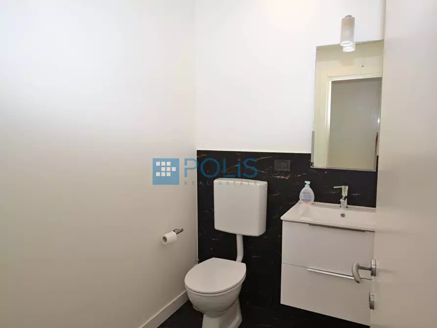 Immagine 8 di Ufficio in affitto  in Centro Storico a Padova