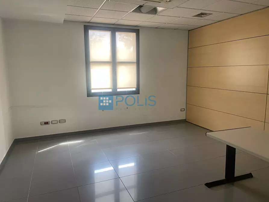 Immagine 10 di Ufficio in affitto  in CAMIN a Padova