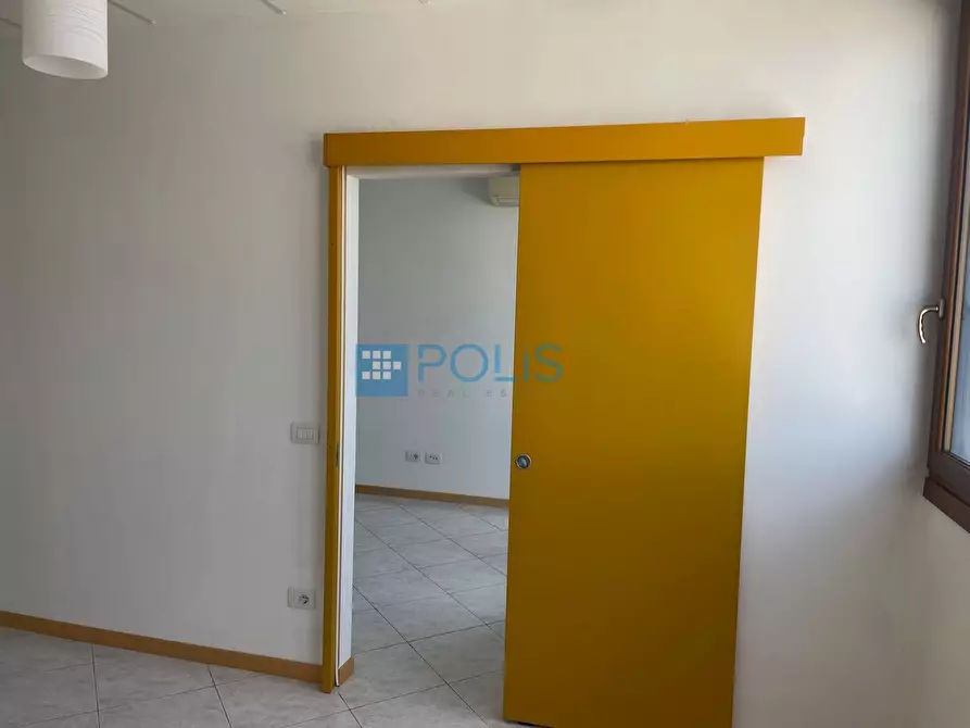 Immagine 15 di Ufficio in affitto  in VIALE DELL'INDUSTRIA a Padova