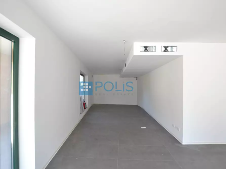 Immagine 4 di Negozio in affitto  in SAVONAROLA a Padova