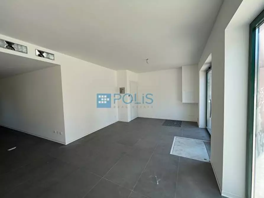 Immagine 14 di Negozio in affitto  in SAVONAROLA a Padova