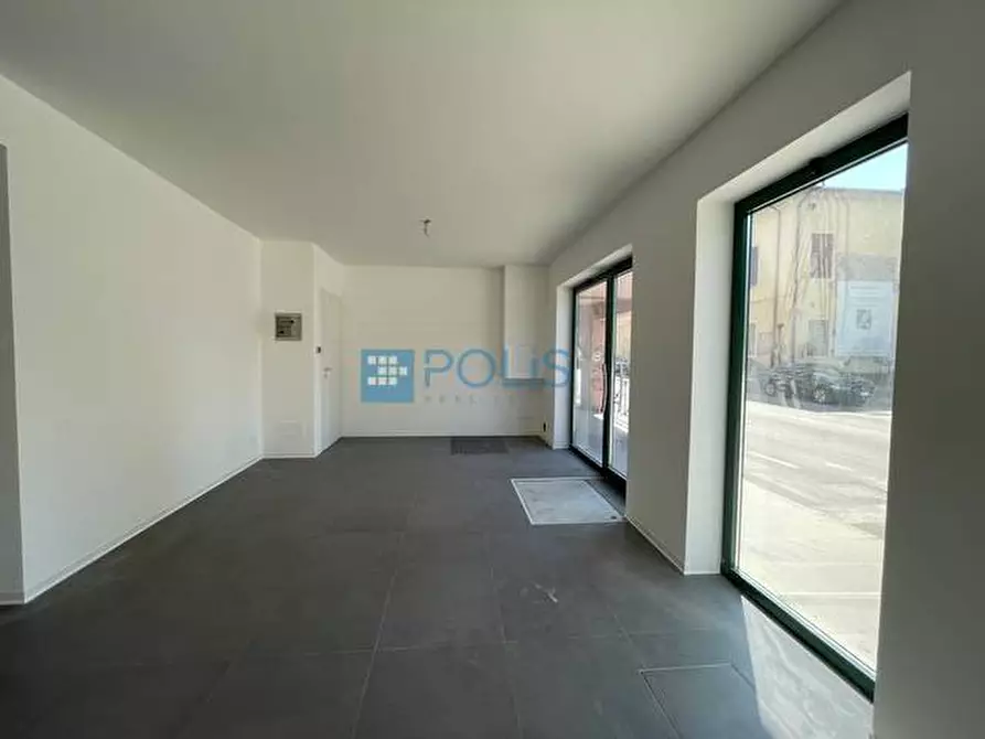 Immagine 15 di Negozio in affitto  in SAVONAROLA a Padova