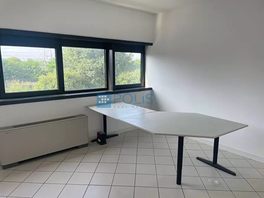 Immagine 9 di Ufficio in vendita  in VIA FRIULI VENEZIA GIULIA a Pianiga