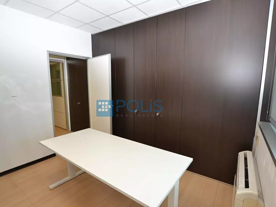Immagine 4 di Ufficio in vendita  in Corso Stati Uniti a Padova