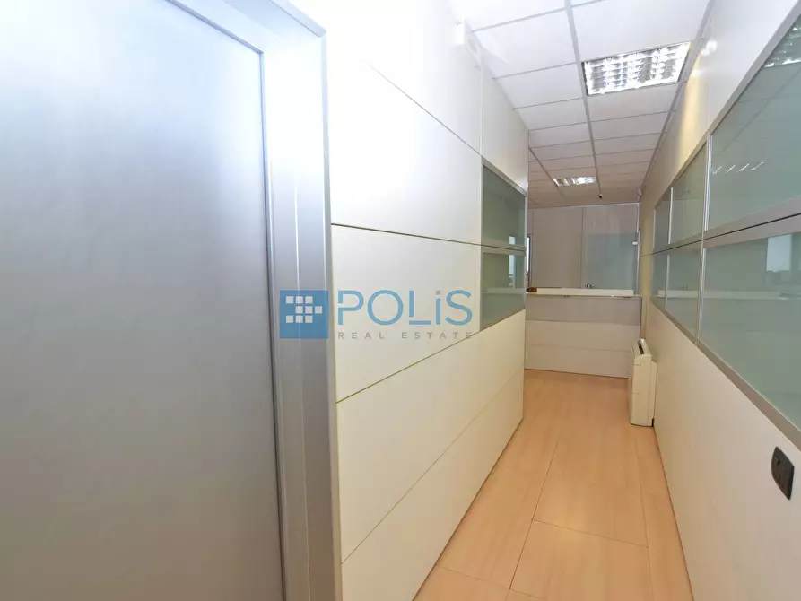 Immagine 10 di Ufficio in vendita  in Corso Stati Uniti a Padova