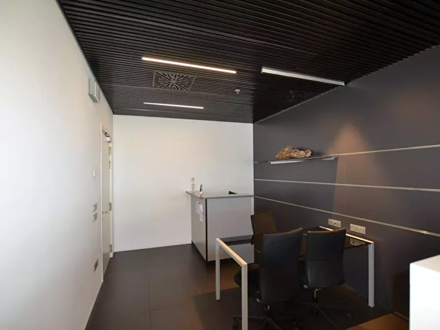 Immagine 8 di Ufficio in affitto  in Via San Marco a Padova